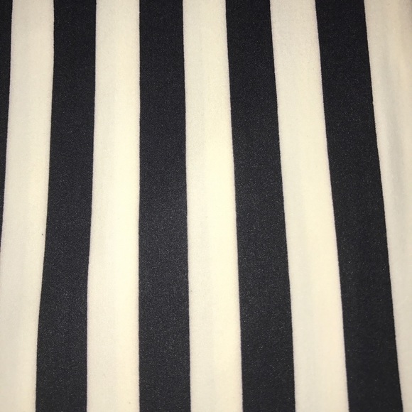 Leggings Black White Stripe One Size Buttery Soft - Picture 2 of 3
